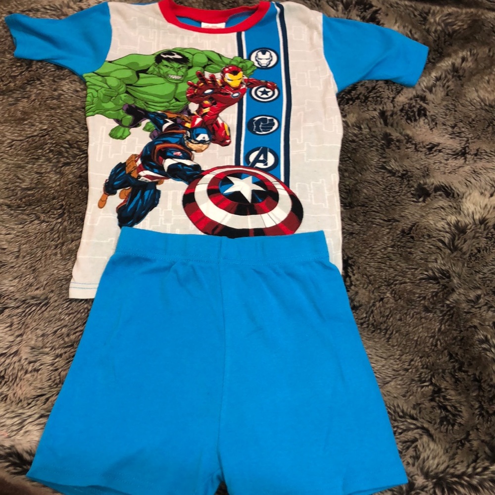 Marvel avengers short pajama set